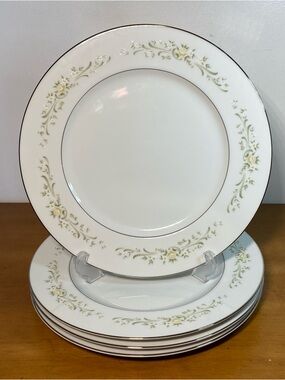 Sango Dinner Plates Debutante 3688 Japan Vintage Flowers Platinum, Set Of 4